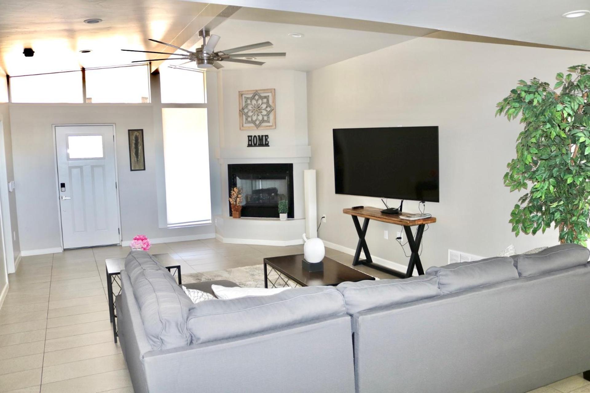 Sleek, Modern Designer Home 3 لاس كروسيس، نيومكسيكو المظهر الخارجي الصورة